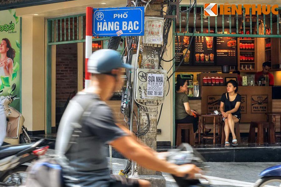 10 endroits idéaux pour faire du shopping à Hanoi - Rue de Hang Bac