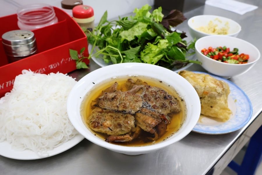 Les meilleurs restaurants à Hanoï : où manger pour découvrir la vraie cuisine vietnamienne