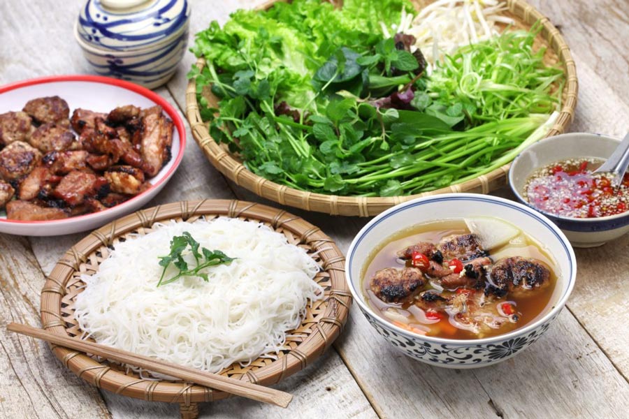 Bun Cha est une des 7 spécialités que seule Hanoï propose