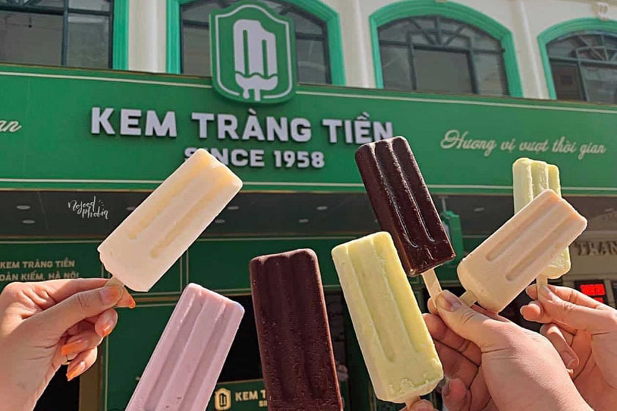 Crème glacée de Trang Tien est une des 7 spécialités que seule Hanoï propose