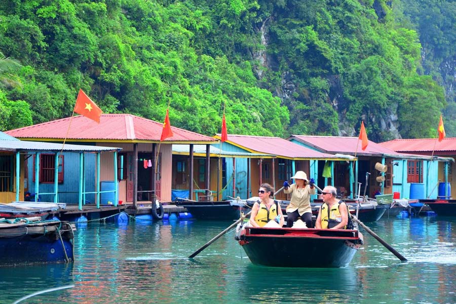 Viste du village de peche de Cong Dam - Baie de Bai Tu Long