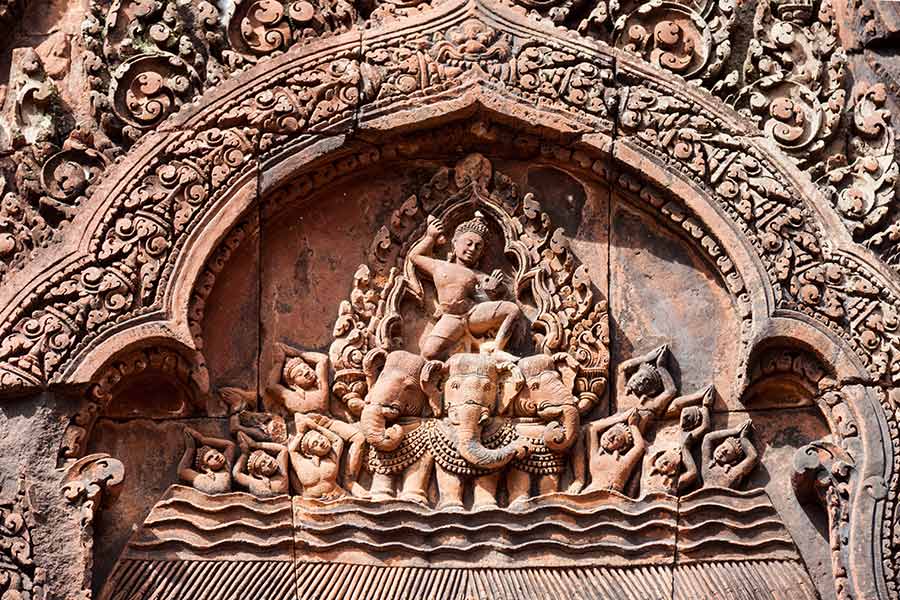 Architecture unique du temple de Banteay Srei