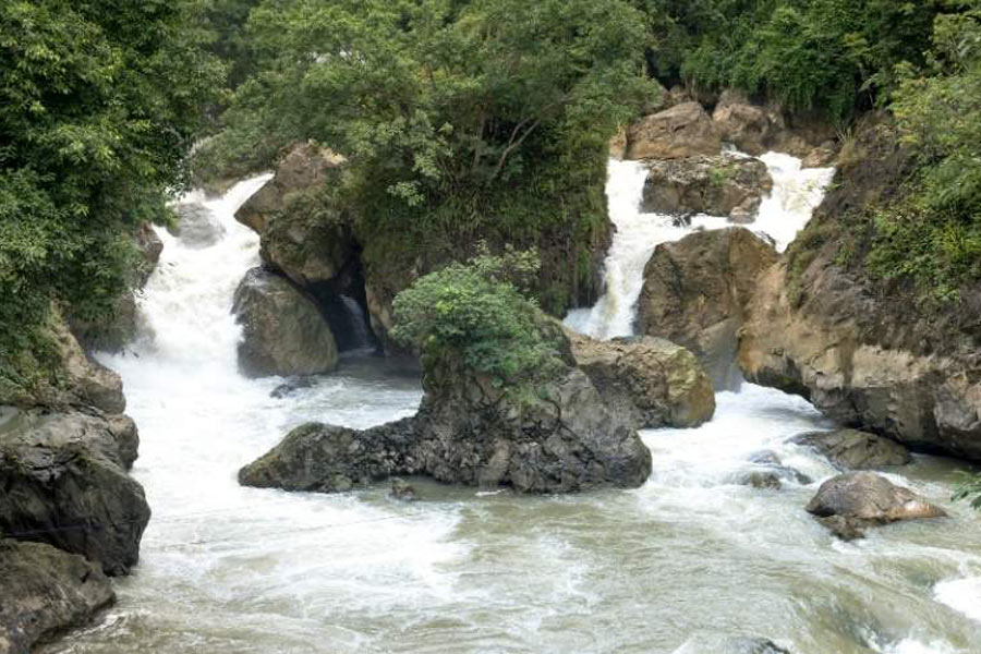 Cascade de Na Khoang