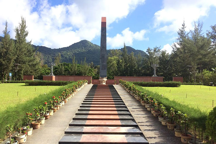 Cimetière de Hang Duong à Con Dao