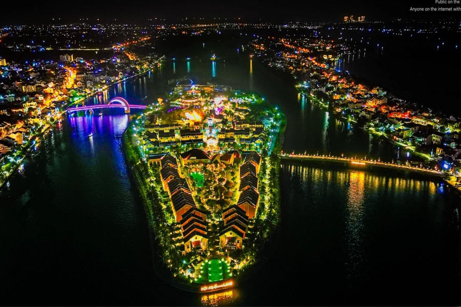 Hoi An illuminée pendant le Festival de la Lumière et du Patrimoine 2026, une période idéale pour voyager au Vietnam