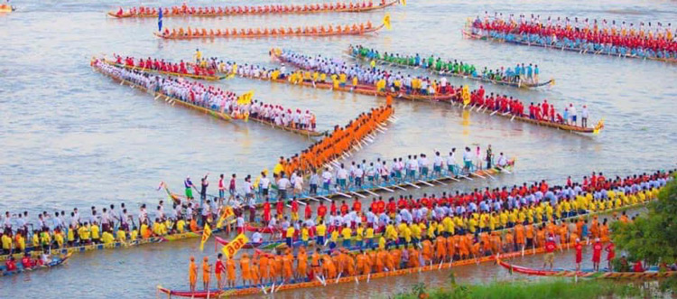 Course de bateaux passionnante au festival Bon Om Touk