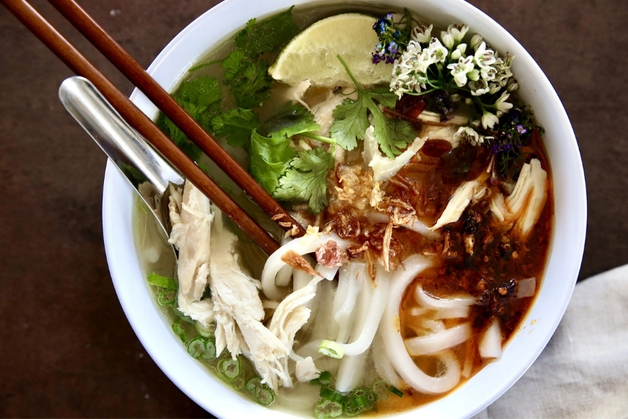 Street food au Laos : guide des meilleures spécialités à déguster