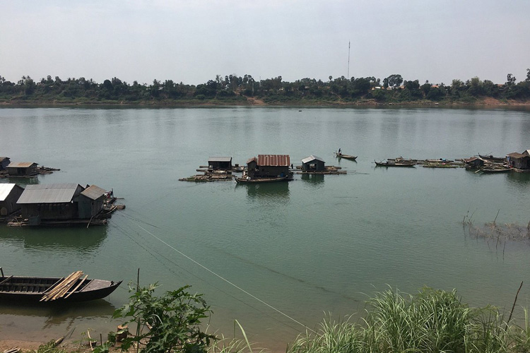 Île de Koh Trong offre une immersion authentique dans la vie rurale des Khmers le long du Mékong