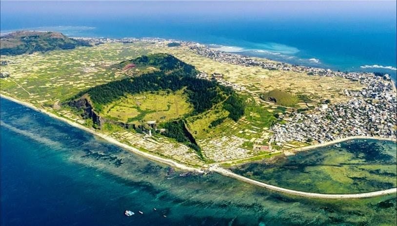 L'île de Ly Son est située dans la mer de l'Est, faisant partie de la province de Quang Ngai, au Vietnam.