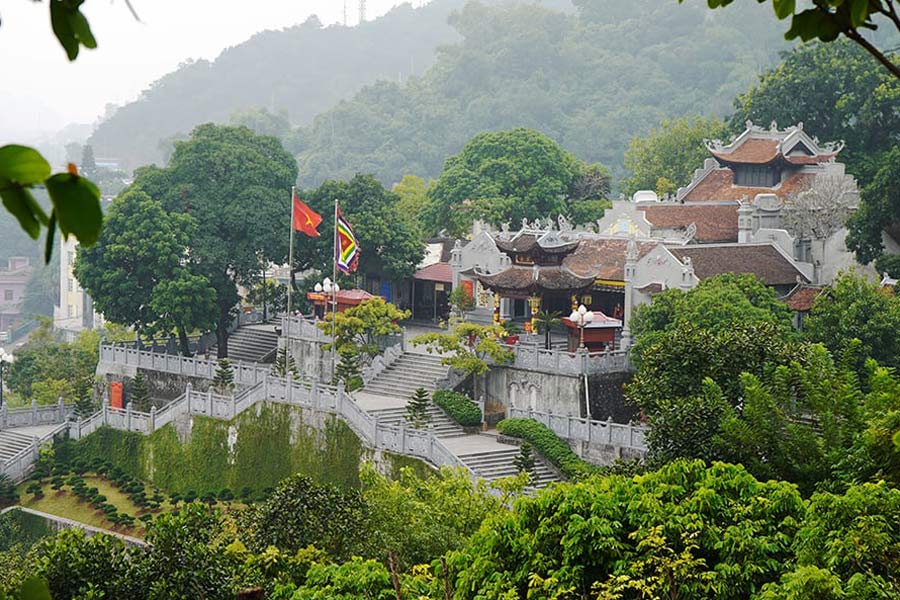 Temple Cua Ong - Le Mont du Poème