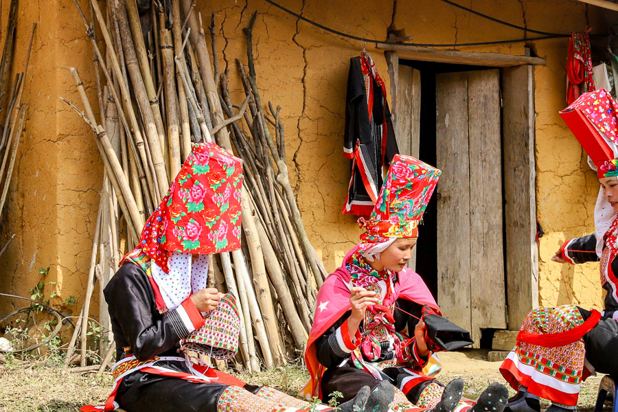 les villages ethniques traditionnels à Binh Lieu