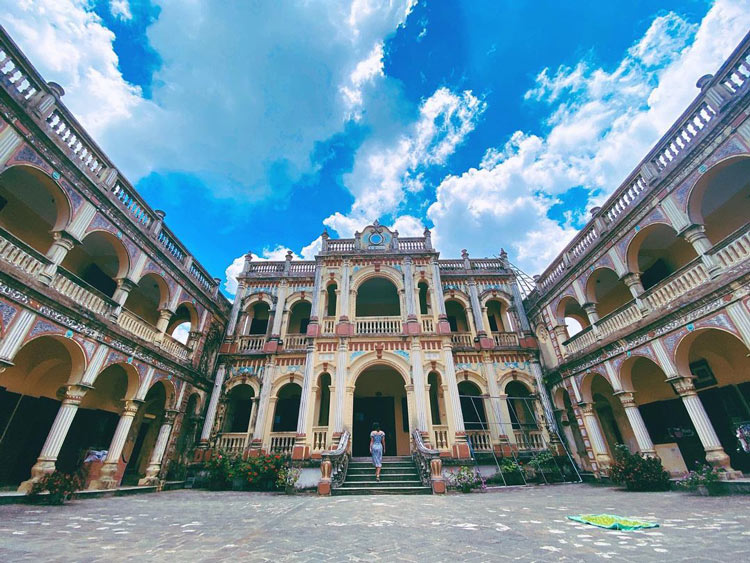 Manoir de Hoang A Tuong - Une majestueuse villa au milieu des hauts plateaux blancs de Bac Ha