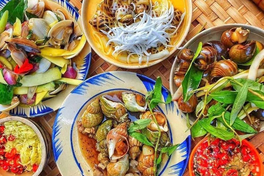 Festin de fruits de mer délicieux de la plage à Nha Trang