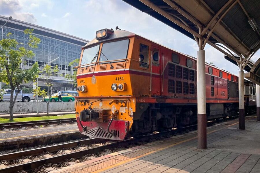 Depuis d’autres villes vers Ayutthaya, le train est l’une des options les plus pratiques