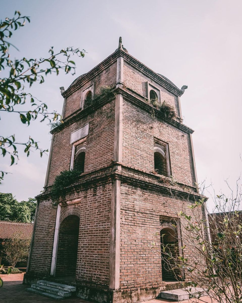 Tour Hoa Phong à la pagode Dau