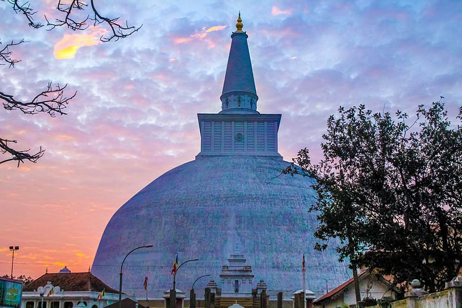 À Propos du Phoum Pouk Stupa 