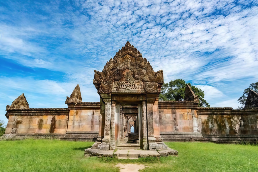 le temple de Preah Vihear est l’un des sites les plus spectaculaires du Cambodge