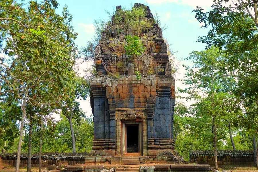 Prasat Yeaye Peou du site archéologique de Sambor Prei Kuk