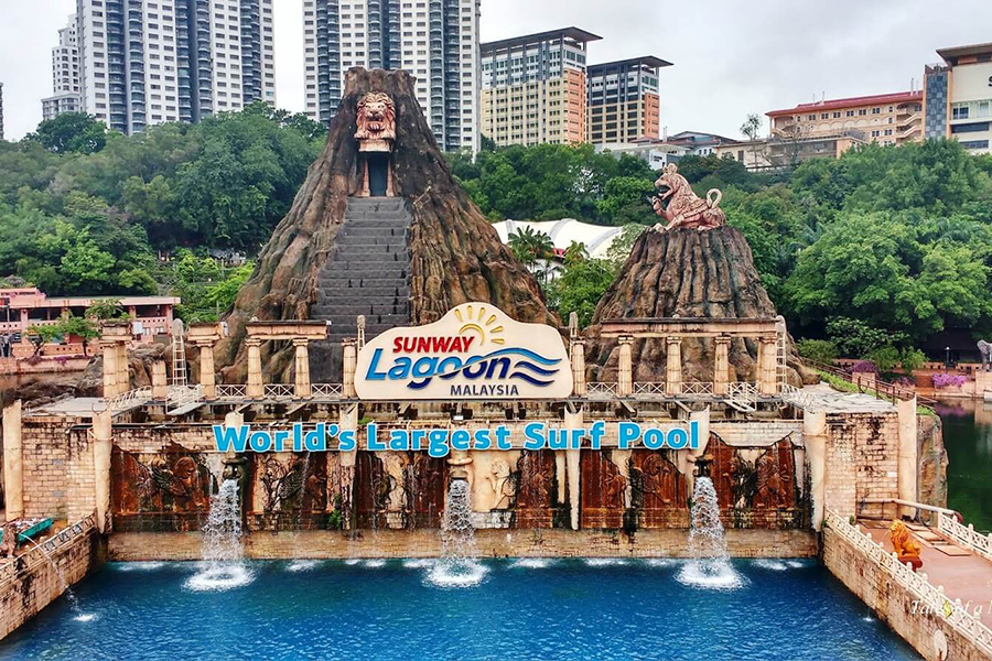 Sunway Lagoon à Selangor propose des attractions aquatiques et aventures