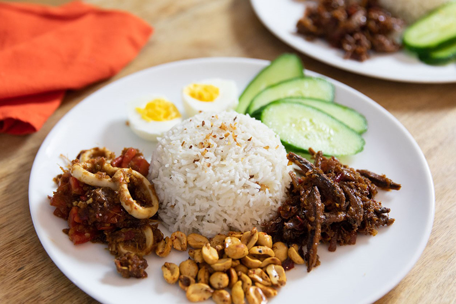 Nasi Lemak, Selangor est un plat malais traditionnel savoureux