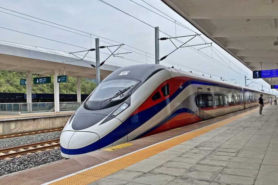 Le nouveau train à grande vitesse reliant Vientiane à Luang Prabang