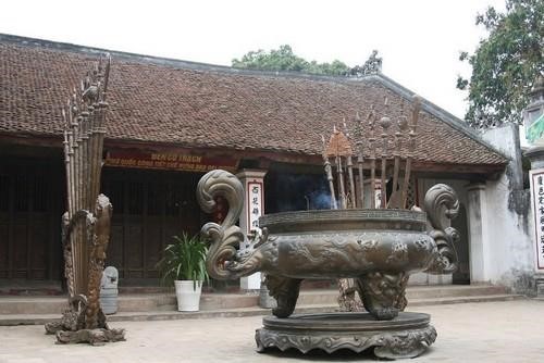 Temple Co Trach - situé du côté est de la zone des reliques du temple Tran à Nam Dinh