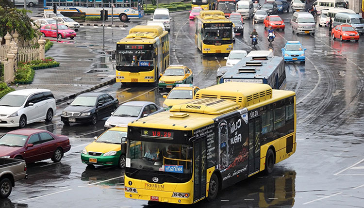 Expérience de voyager en bus à Udon Thani