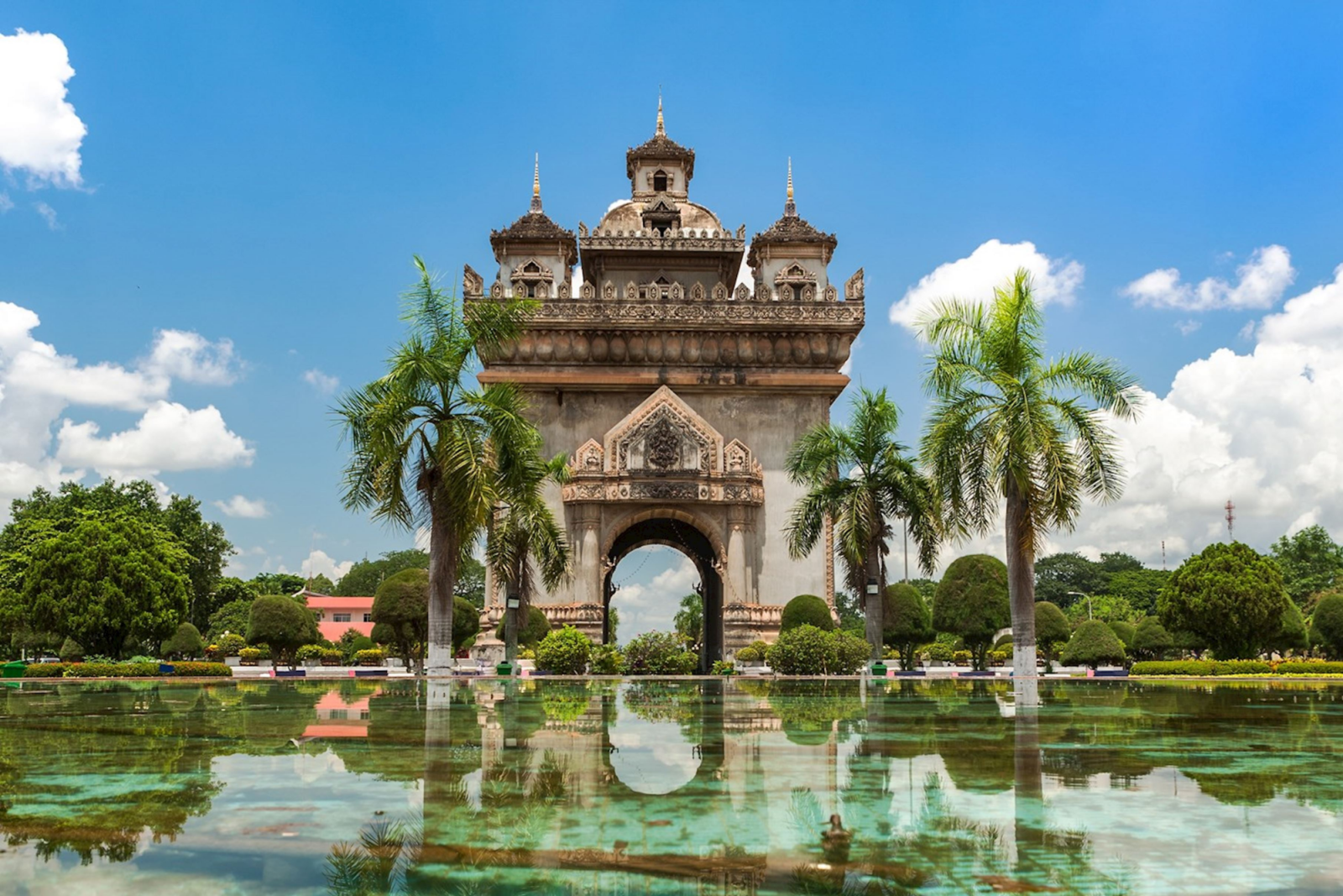 L'opportunité de profiter les paysages de Luang Prabang à Vientiane