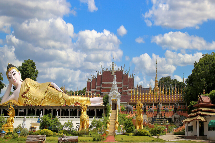 le Wat Phra That Suthon Mongkhon Khiri