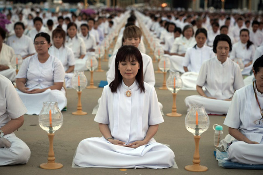 Méditation au temple de Wat Pa Siri Wattana Wisut