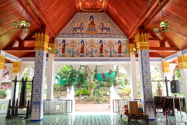 Le temple est une magnifique représentation de l'architecture traditionnelle