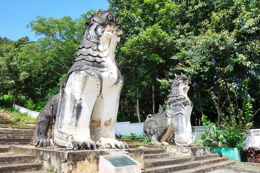 Wat Phra That Doi Kong Mu 