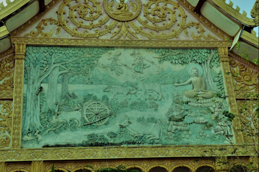 L'architecture du temple Wat Xayaphoum est un trésor unique à Savannakhet