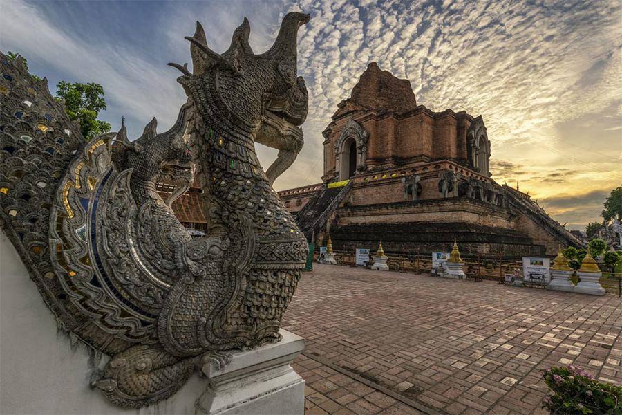 Wat Chedi Luang mérite de visiter n'importe quelle saison de l'année