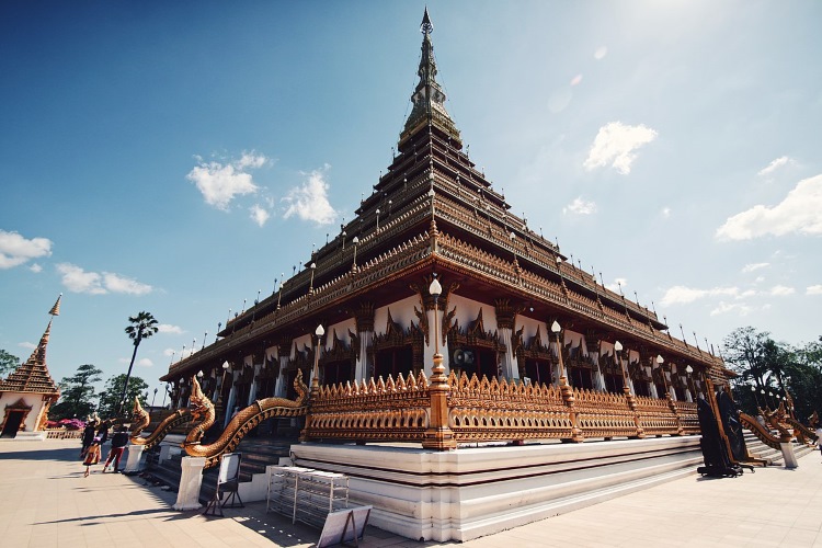 L'architecture unique de Wat Nong Waeng