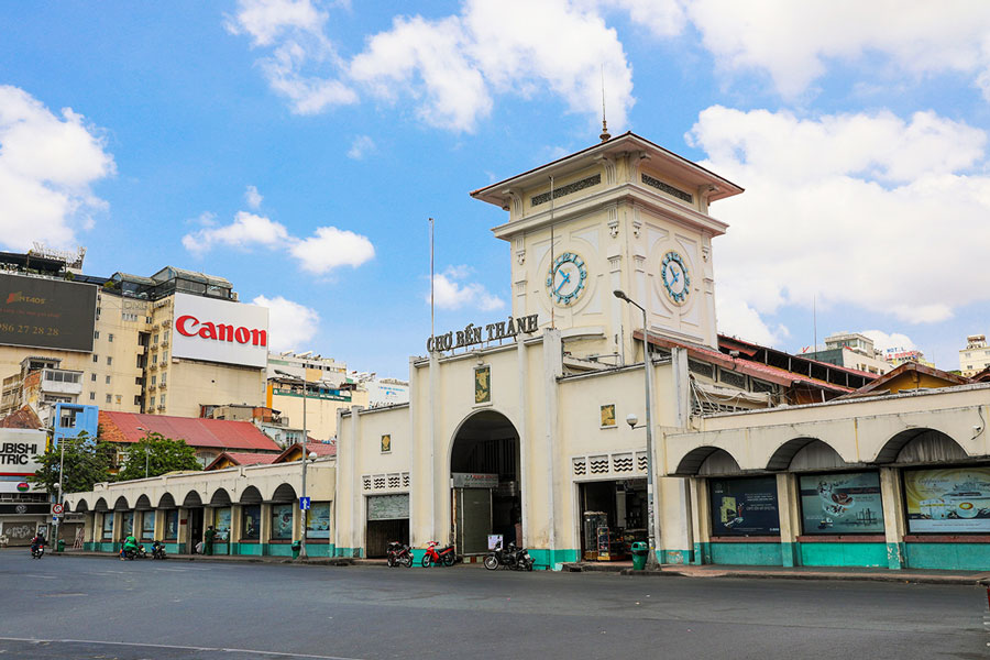 Marché de Ben Thanh est une des attractions dans le circuit de 5 jours à Ho Chi Minh-Ville