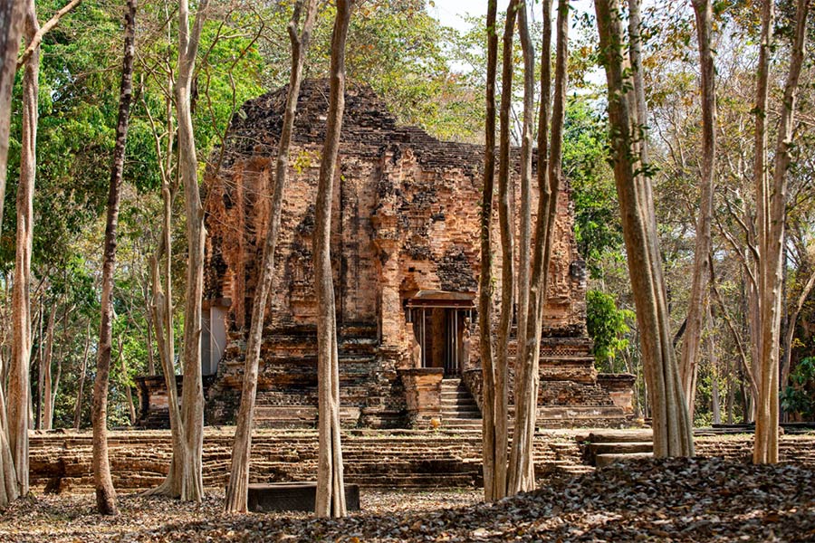 Vous pouvez voir les temples méconnus lors d'un circuit privé au Cambodge