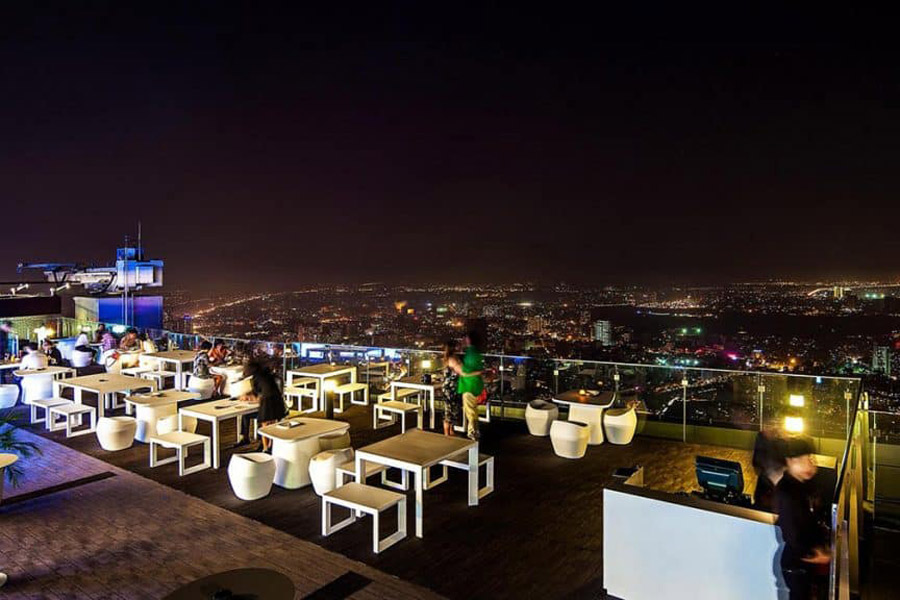 15 bars sur les toits pour explorer Hanoi vue d’en haut