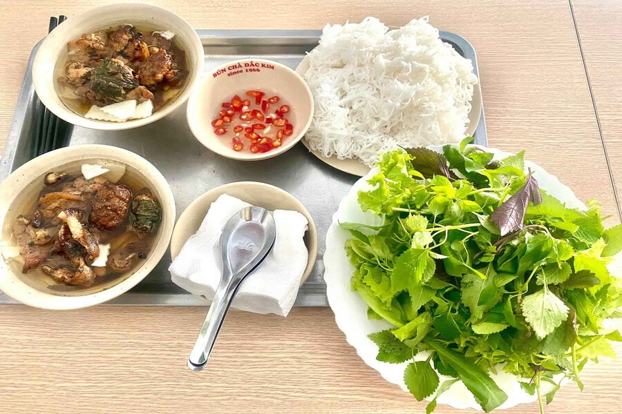 Le bun cha est une spécialité à ne pas manquer lors d'une visite à Hanoï