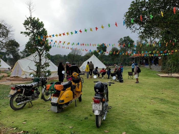 Camping au plateau de Van Hoa