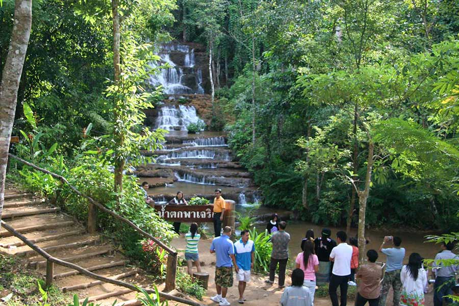 Activités incontournables à faire lors de visiter Cascade de Namtok Pha Charoen 