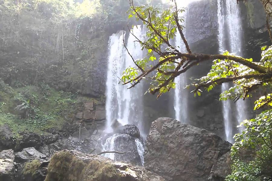 cascades au Laos