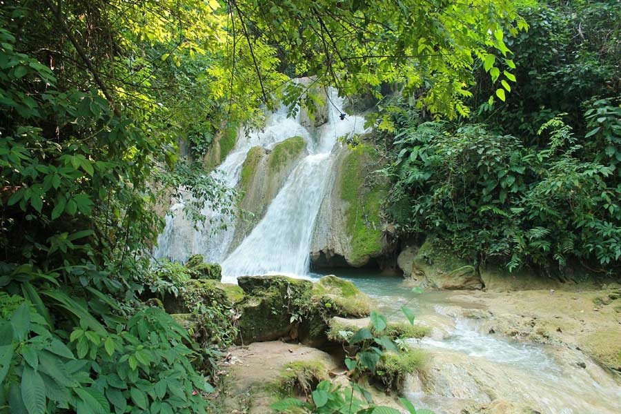 cascades au Laos