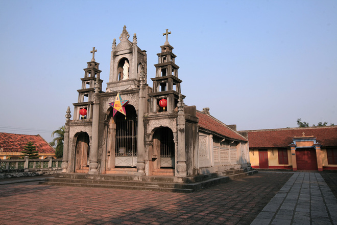 L'architecture de l'église marie  les styles traditionnels européens et asiatiques