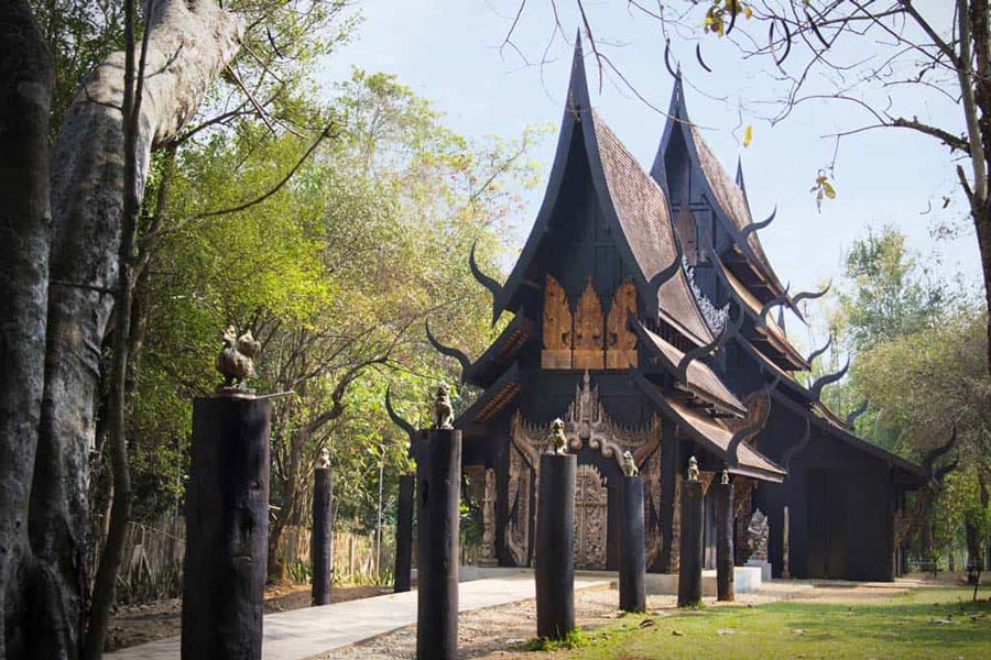 Baan Dam Museum est une peinture vivante de la culture et de l'histoire des populations locales