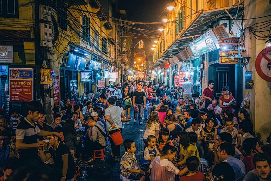 Bìere à la rue Ta Hien est l'une des meilleures choses à faire la nuit à Hanoï