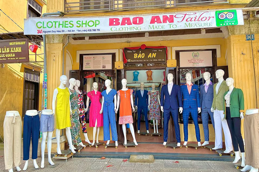 Hoi An abrite pas mal de tailleurs offrant le service de couture sur mesure