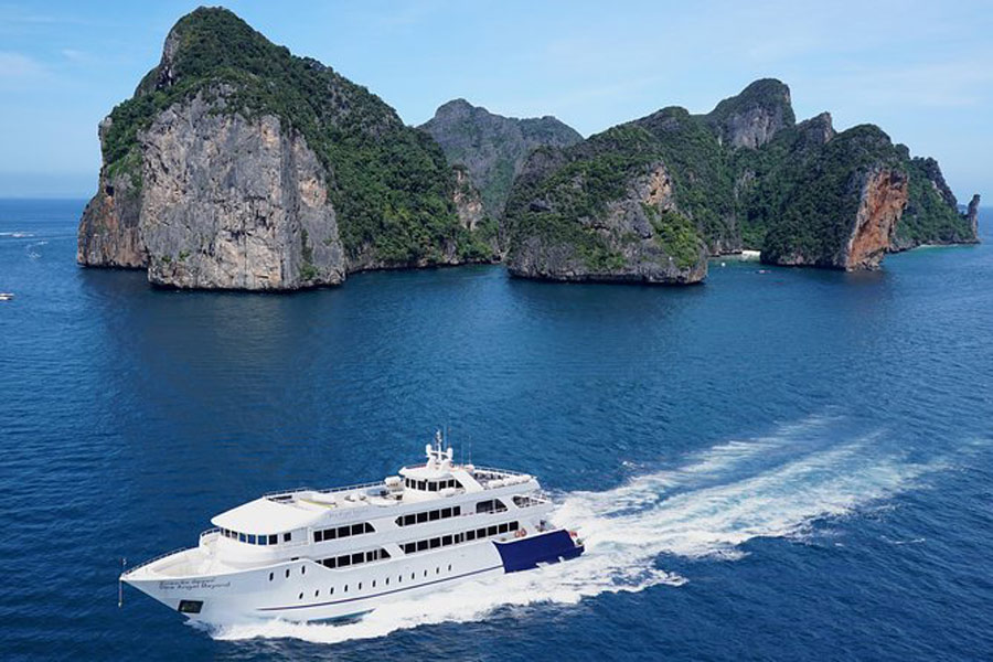 Déplacement à Koh Phi Phi depuis Phuket en ferry traditionnel