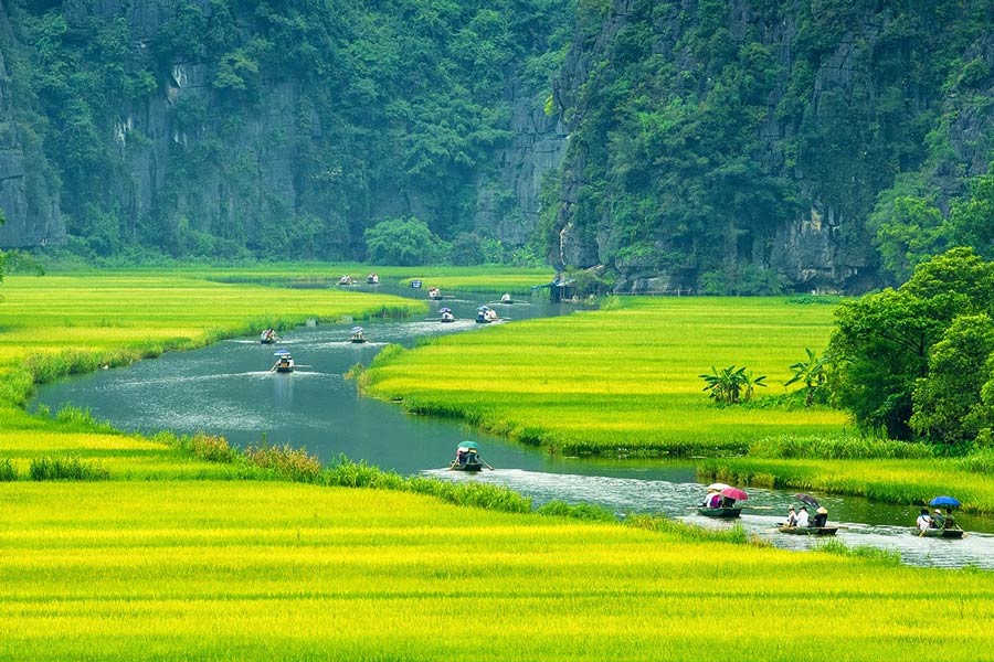 Ninh Binh est l'une des destinations incontournables dans le circuit combiné Vietnam - Laos