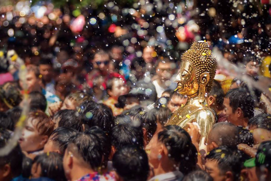 la différence entre les festivals de l'eau au Laos, au Cambodge et en Thaïlande ?